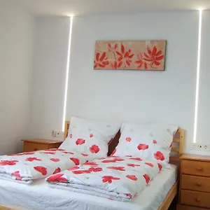 With Private Bathroom And Sea View, 50 M Del Mar Homestay